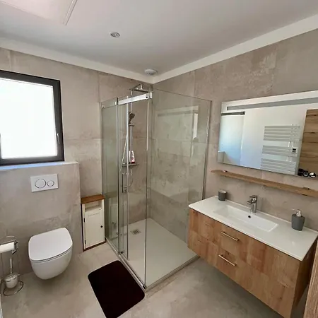 Au Calme Apartment *